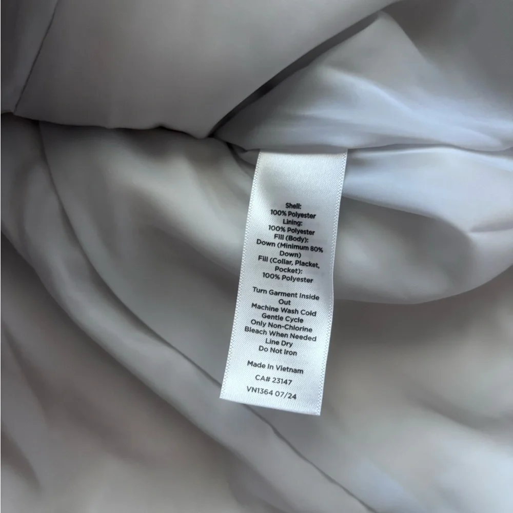 Talbots silver Quilted puffer Vest large - Picture 6 of 9